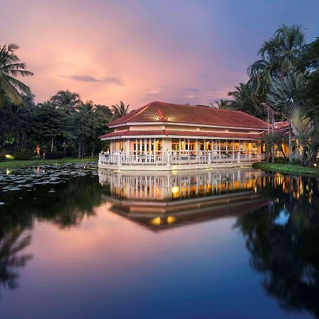 Sofitel Angkor Phokeethra Golf & Spa Resort Siem Reap Exteriör bild