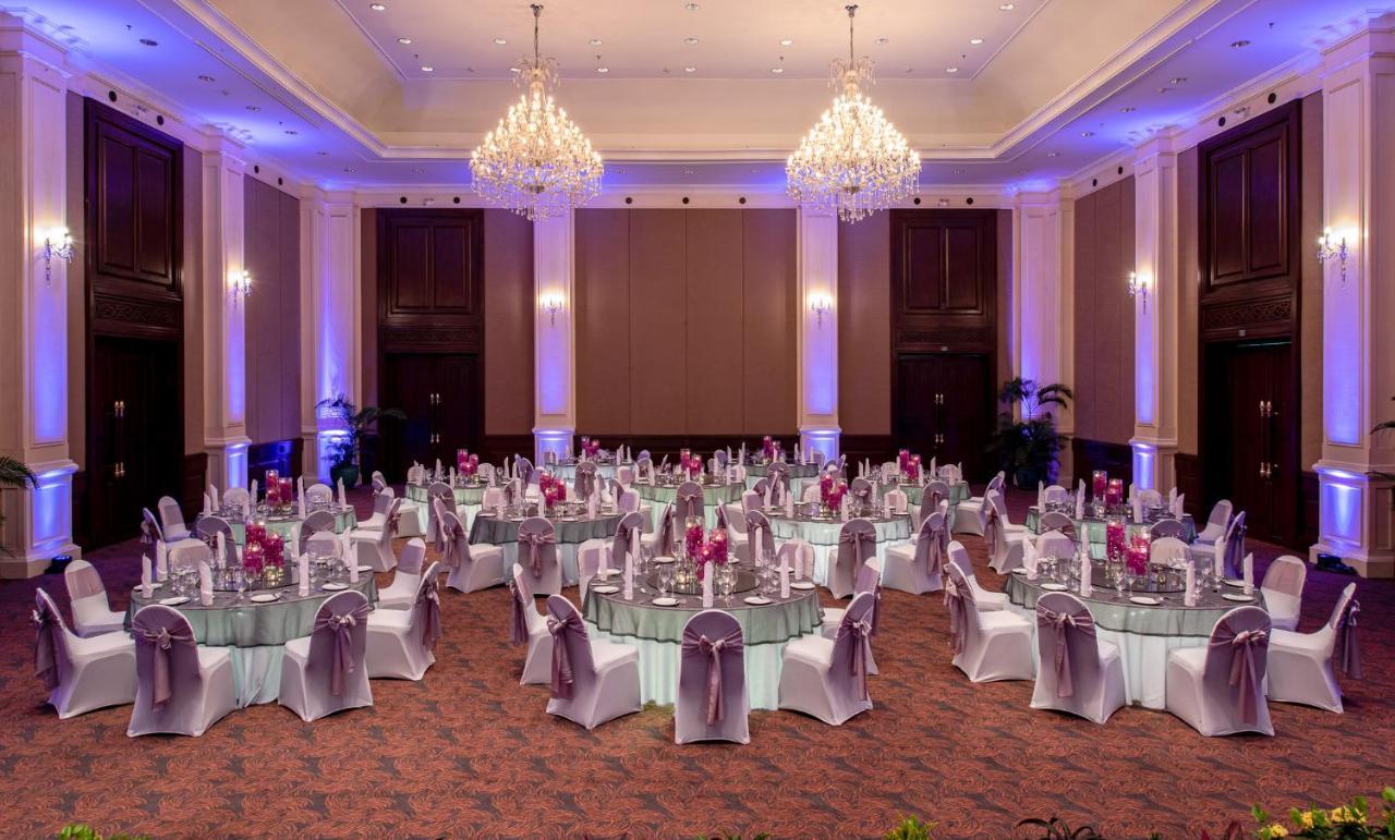 Sofitel Angkor Phokeethra Golf & Spa Resort Siem Reap Exteriör bild